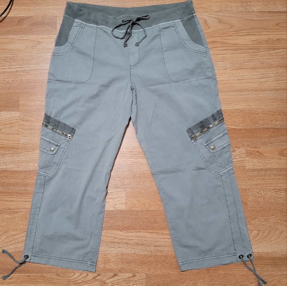 L XCVI Cargo Capri